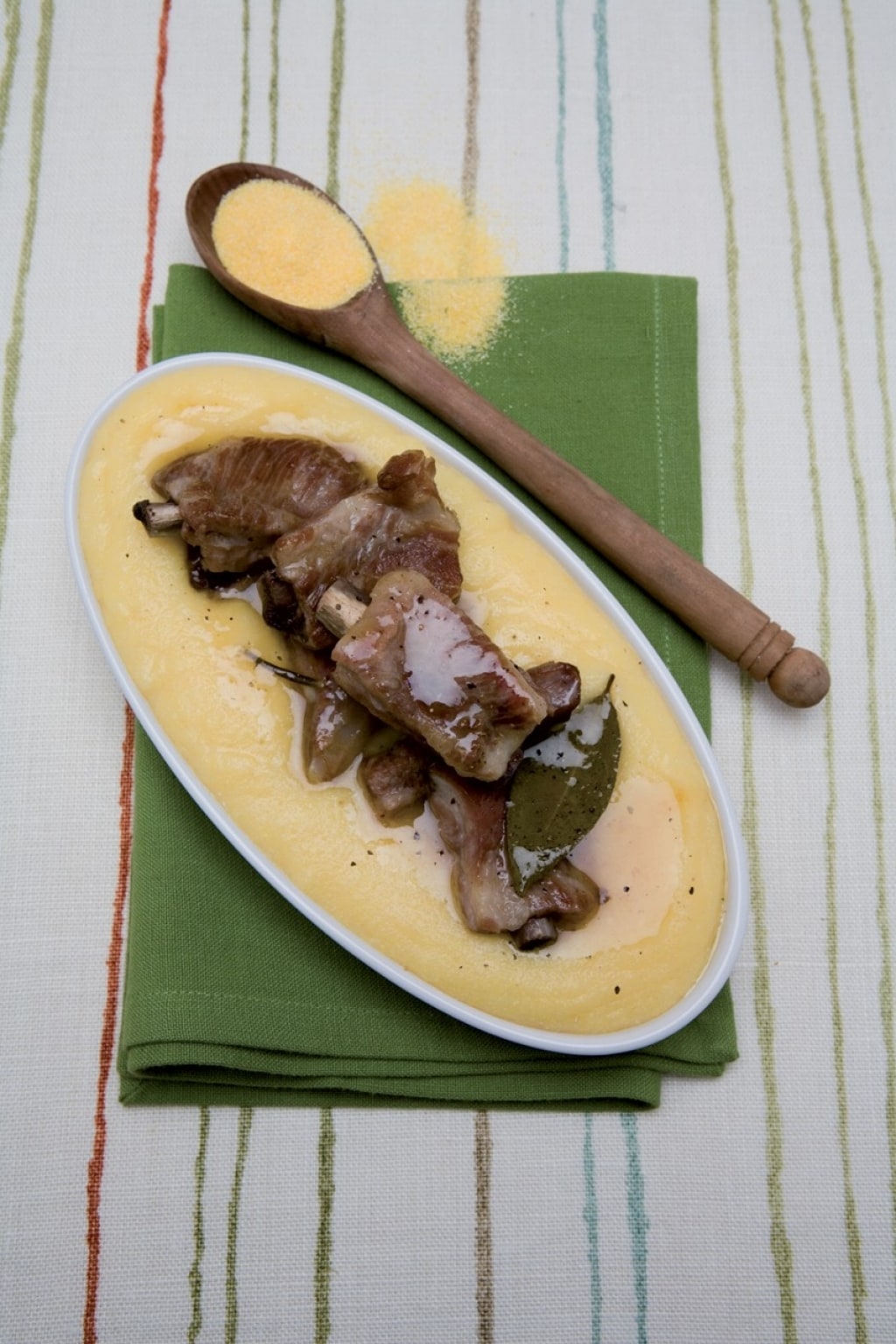 Ricetta Costine Di Maiale E Brodo Di Polenta Cucchiaio D Argento