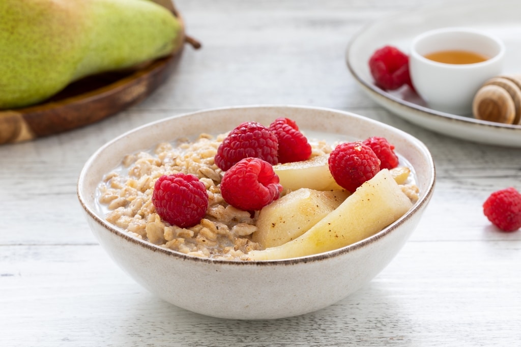 Ricetta Porridge Di Avena Alla Pera Cannella E Lamponi Cucchiaio D