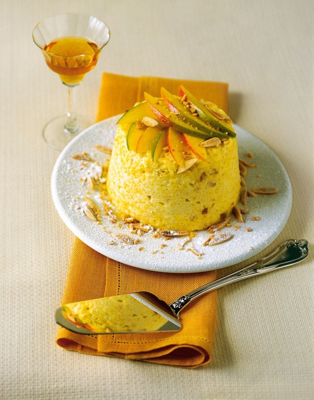 Ricetta Charlotte di mango e colomba pasquale - Cucchiaio ...