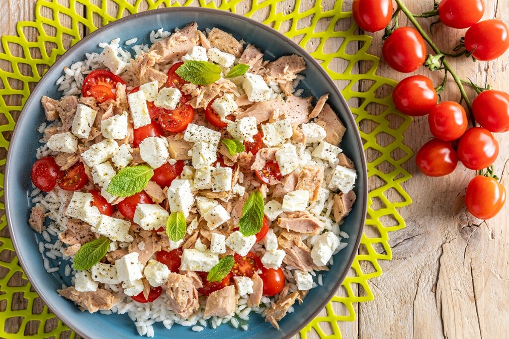 Insalata di riso alla menta e feta