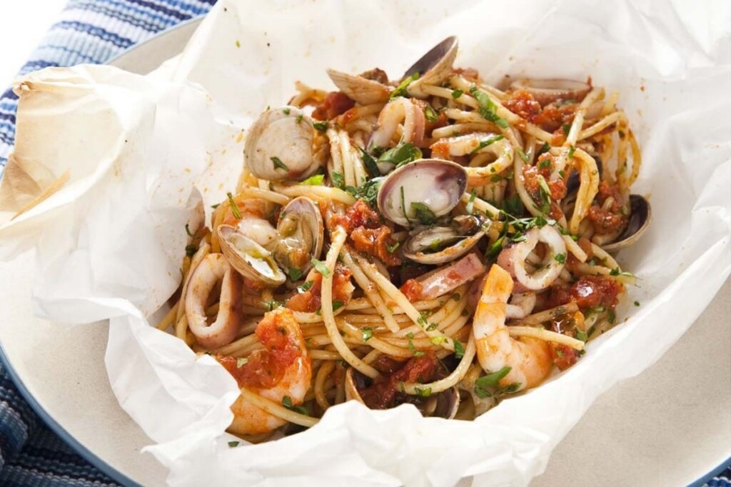 Spaghetti ai frutti di mare al cartoccio