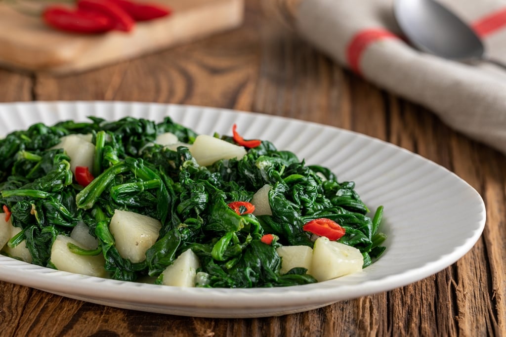 Ricetta Spinaci Filanti Al Gorgonzola E Pere Cucchiaio D Argento