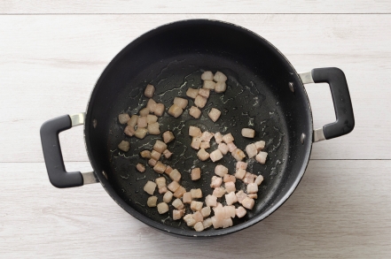 Preparazione Verza e salsiccia - Fase 1 Preparazione Verza e salsiccia - Fase 1