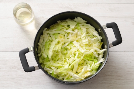 Preparazione Verza e salsiccia - Fase 2 Preparazione Verza e salsiccia - Fase 2