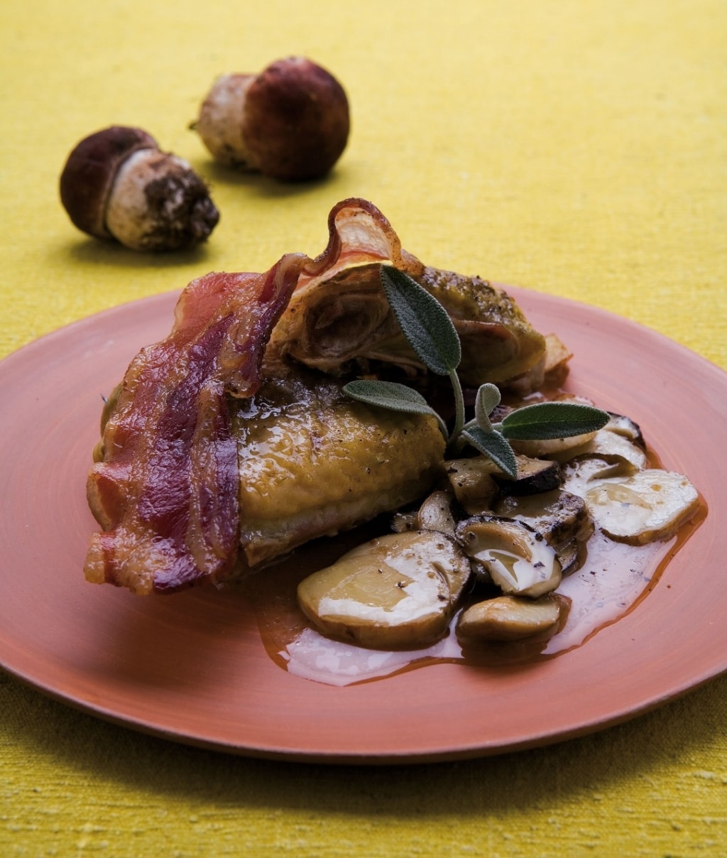 Ricetta Faraona Ai Porcini Cucchiaio D Argento