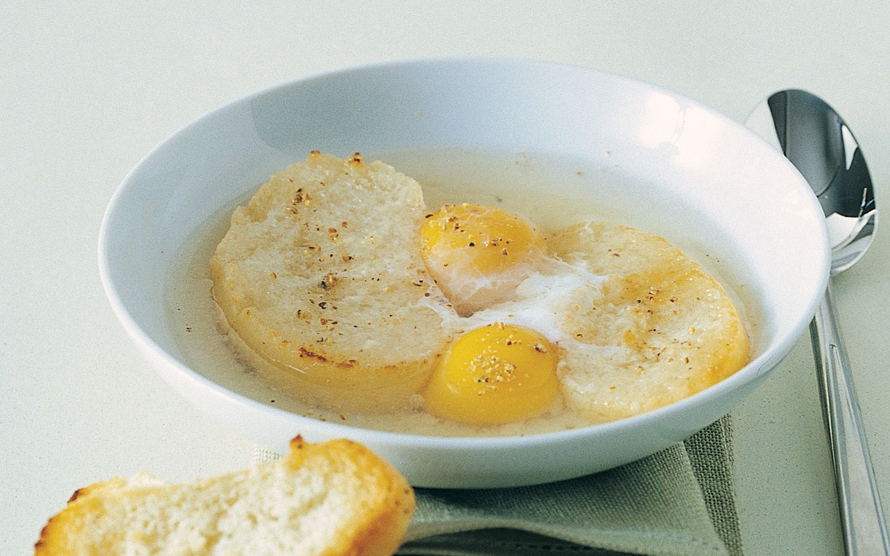 Ricetta Uova in camicia gratinate con zucchine - Cucchiaio d'Argento