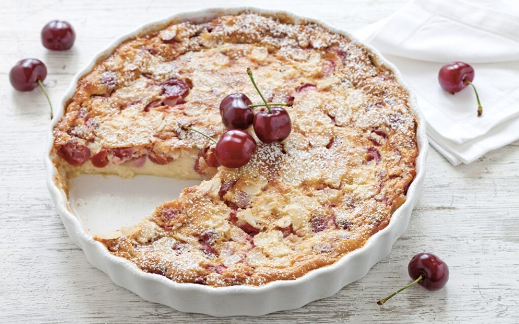 Ricetta Clafoutis Di Ciliegie Alle Mandorle E Cannella Cucchiaio D Argento