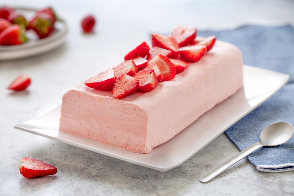 Ricetta Semifreddo All Italiana Con Fragole Cucchiaio D Argento