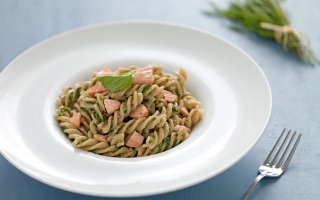 Spaghetti integrali con spiedini di tofu ricette