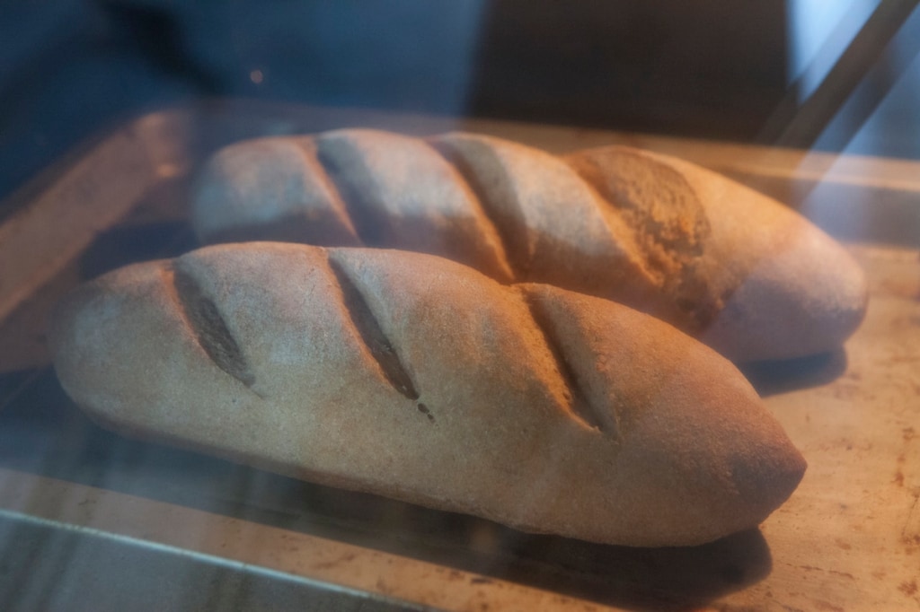 Ricetta Pane fatto in casa: Filoni integrali - Cucchiaio d'Argento