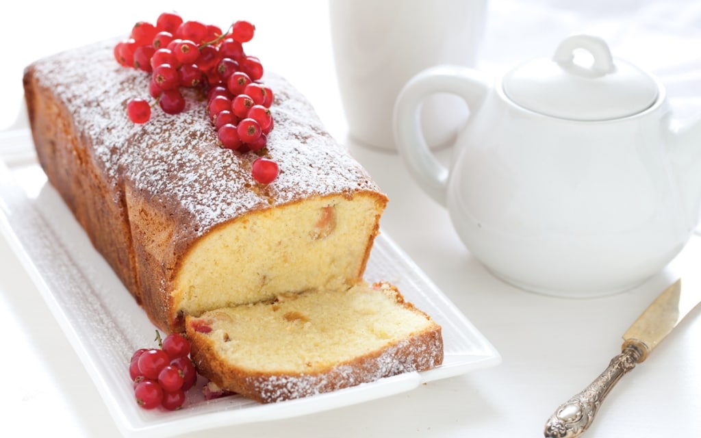 Ricetta Budino al latticello e latte condensato con salsa al frutto della  passione e lamponi - Cucchiaio d'Argento