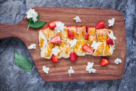 Preparazione Treccia di pasta sfoglia alle fragole  - Fase 3