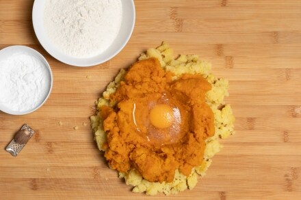 Preparazione Gnocchi di zucca - Fase 2