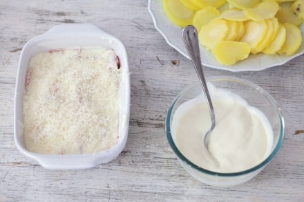 Preparazione Parmigiana di patate - Fase 4