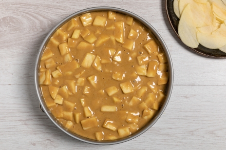 Preparazione Torta di mele senza burro - Fase 3 Preparazione Torta di mele senza burro - Fase 3