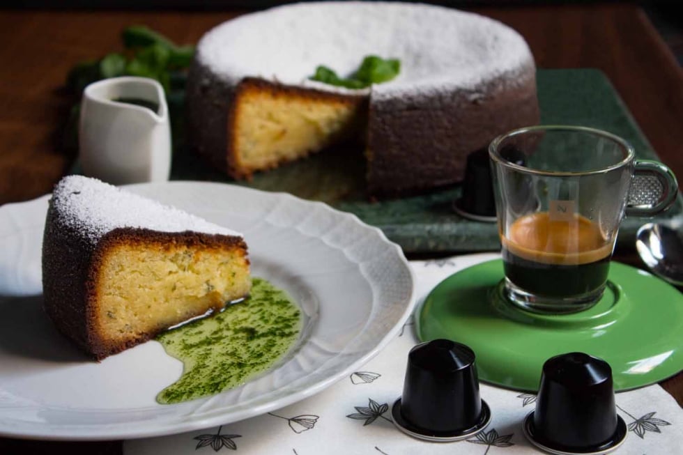 Caprese al cioccolato bianco e basilico ricetta