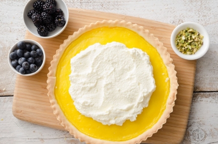 Ricetta Crostata con crema al limone e panna montata - Cucchiaio d'Argento