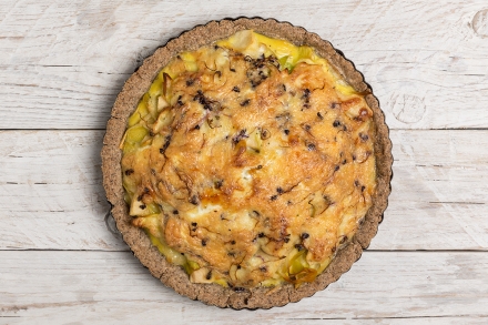 Preparazione Crostata salata con germogli di ravanello - Fase 5 Preparazione Crostata salata con germogli di ravanello - Fase 5