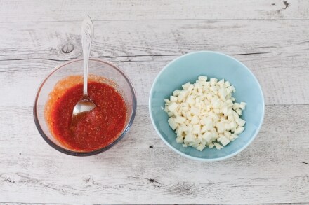 Ricetta Pizzette Di Zucchine Con Pomodoro E Mozzarella Cucchiaio D Argento