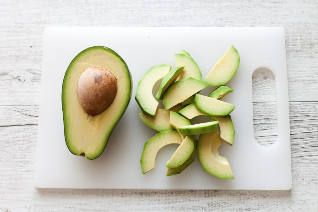 Insalata di Riso Rosso con Salmone, Avocado e Limone - Cuocadistratta