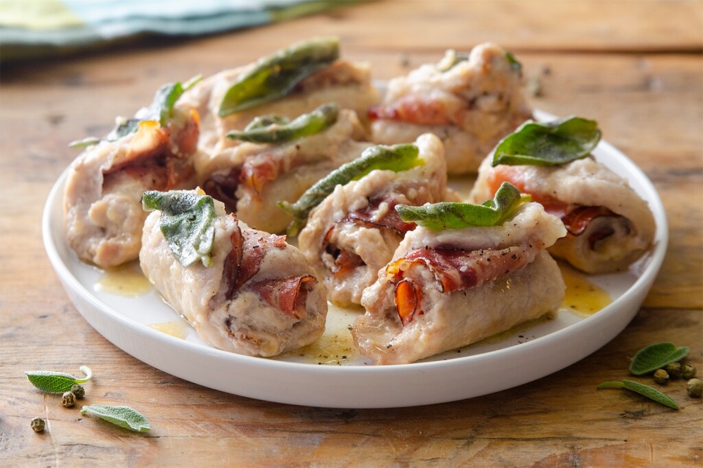 Involtini di maiale allo speck, salvia e birra