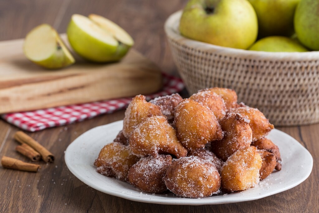 Frittelle di mele e ricotta