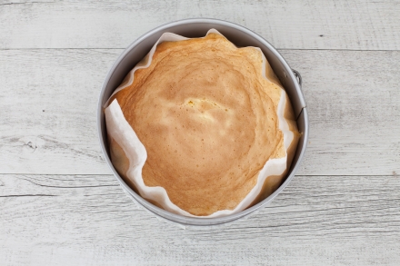 Preparazione Torta versata alla marmellata - Fase 4 Preparazione Torta versata alla marmellata - Fase 4