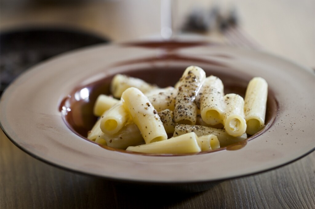 Pasta tre caci e tre pepi