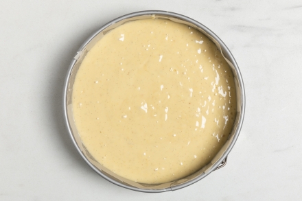 Preparazione Torta senza burro allo yogurt - Fase 2 Preparazione Torta senza burro allo yogurt - Fase 2