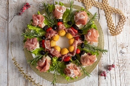 Preparazione Ghirlanda aperitivo di Natale - Fase 3