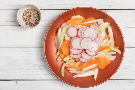 Preparazione Insalata svuotafrigo - Fase 2 Preparazione Insalata svuotafrigo - Fase 2