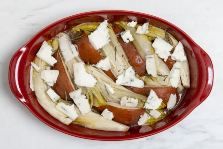 Preparazione Indivia, pere e gorgonzola al forno - Fase 4 Preparazione Indivia, pere e gorgonzola al forno - Fase 4