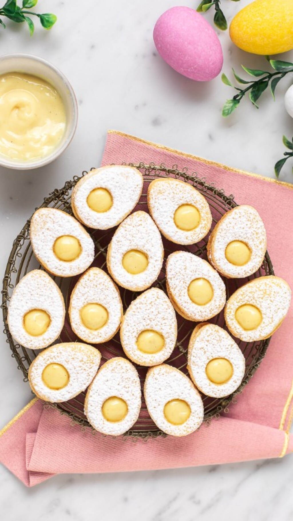 Ricetta Biscotti Uovo Di Pasqua Con Crema Pasticciera Cucchiaio D Argento