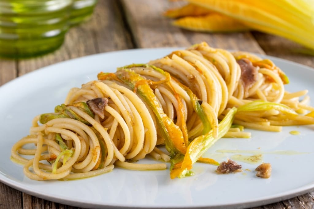 Ricetta Pasta Fiori Di Zucca E Alici Cucchiaio Dargento 