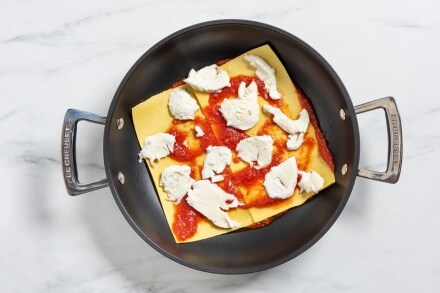 Preparazione Lasagne in padella alla caprese - Fase 4