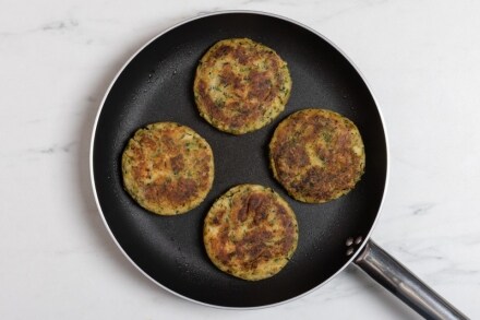 Preparazione Burger di zucchine - Fase 5