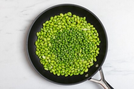 Preparazione Hummus di edamame e piselli - Fase 1