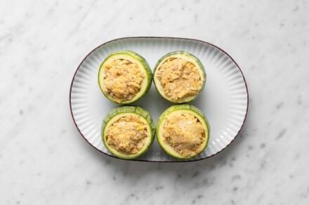 Preparazione Zucchine ripiene in padella - Fase 3