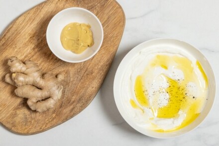 Preparazione Zucca arrostita con salsa allo yogurt e pinoli - Fase 3