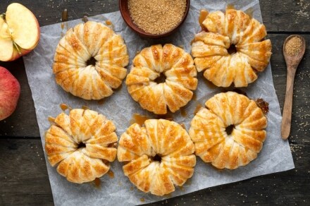 Preparazione Ciambelle di mele e pasta sfoglia - Fase 4