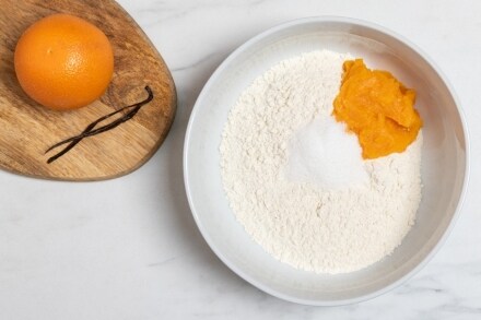 Preparazione Frittelle di zucca dolci - Fase 1