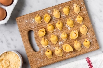 Preparazione Cappelletti romagnoli - Fase 4