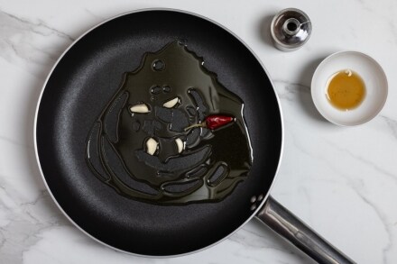 Preparazione Pasta con colatura di alici - Fase 1