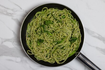 Preparazione Pasta con peperoni cruschi - Fase 6