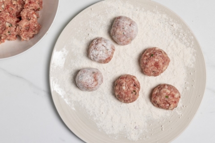 Preparazione Polpette saporite alla birra - Fase 2 Preparazione Polpette saporite alla birra - Fase 2