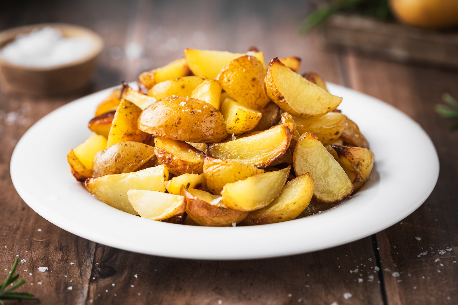 Patate al forno con la buccia ricetta